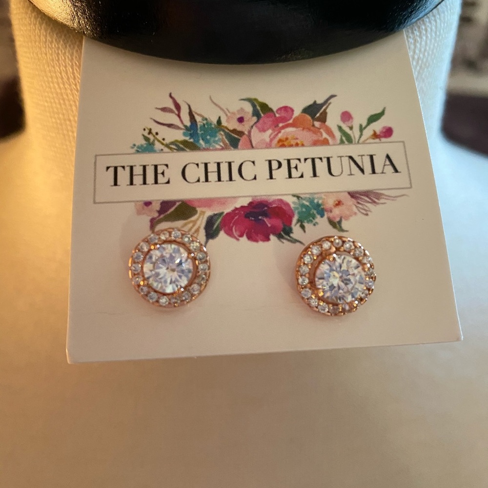 Beautiful earrings - Picture 3 of 3
